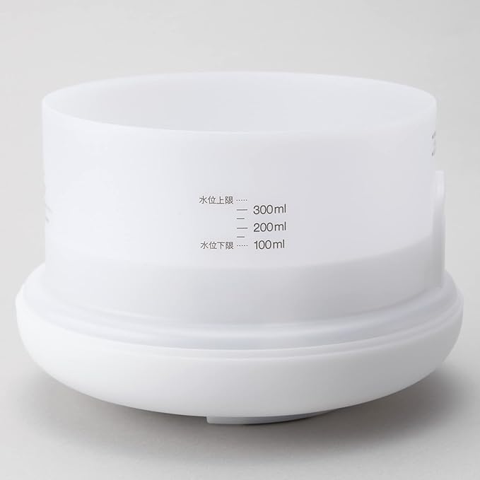 Muji MJ-UAD1 44554586 Ultrasonic Moisturizing Aroma Diffuser, White