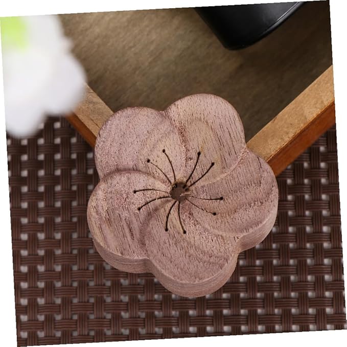 Natural Wood Aromatherapy Diffuser for Essential Oils Smokeless Portable Aroma Diffuser for Home Office Bedroom Sleep and Meditation Eco-Friendly Plum Blossom Design