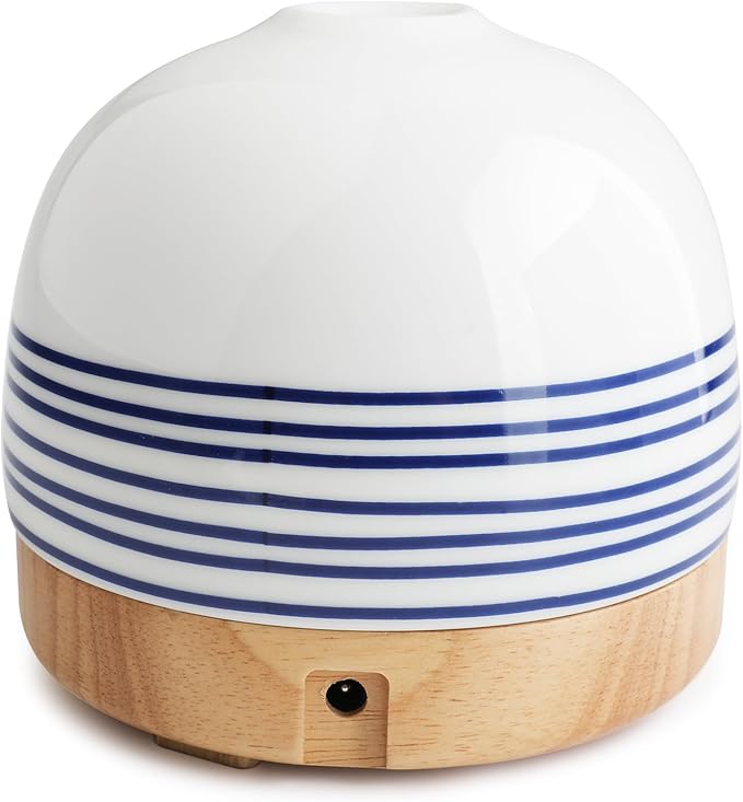 Luxurious Essential Ceramic Diffuser Round Aroma Diffuser 300ml Night Light Captivating Exquisite Blue and White Porcelain Patterned Elegance Nano Water Mist Humidifier