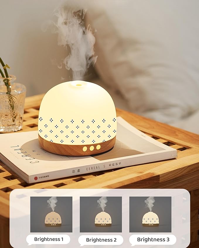 Luxurious Essential Ceramic Diffuser Round Aroma Diffuser 300ml Night Light Captivating Exquisite Blue and White Porcelain Patterned Elegance Nano Water Mist Humidifier