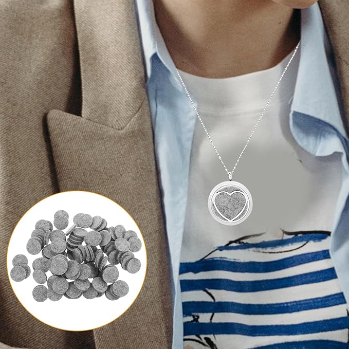 Veemoon 100pcs Round Cotton Diffuser Pads Essential Oil Refill Pads for 30mm Aroma Necklace Pendant Aromatherapy Accessories for Home and Travel Use