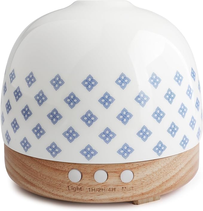 Luxurious Essential Ceramic Diffuser Round Aroma Diffuser 300ml Night Light Captivating Exquisite Blue and White Porcelain Patterned Elegance Nano Water Mist Humidifier