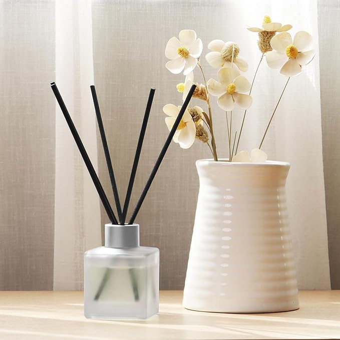 Reed Diffuser, Sea Salt & Green Tea Scented Oils, 100ml Air Freshener Essential Oil Set with Diffuser Sticks, Long Lasting Home Fragrance for Bedroom Office Shelf Bathroom Decor (2-Pack)