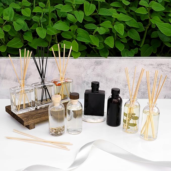 Urban Naturals Vanilla Bean Scented Oil Reed Diffuser Refill | Includes a Free Set of Reed Sticks! Vanilla Cream, Amber & Sweet Tonka Bean, 4 oz.