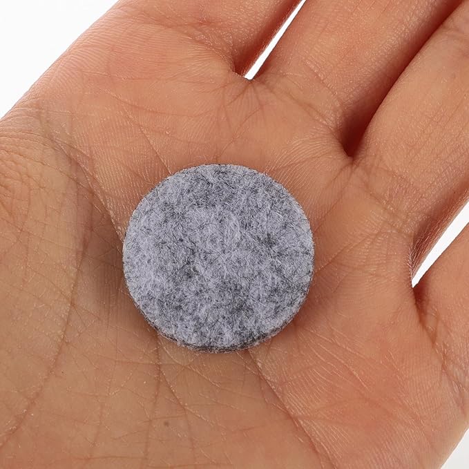 Veemoon 100pcs Round Cotton Diffuser Pads Essential Oil Refill Pads for 30mm Aroma Necklace Pendant Aromatherapy Accessories for Home and Travel Use