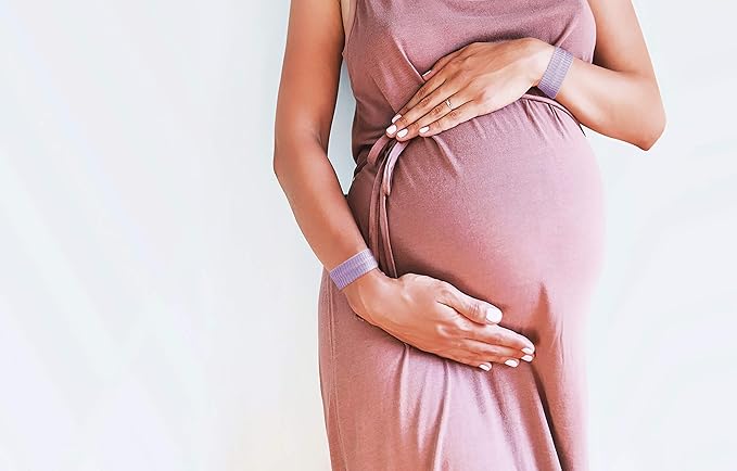 Sea-Band Mama Maternity Kit That Includes: 1 Pair of Maternity Anti Nausea Morning Sickness Bands, Drug-Free Nausea Relief Ginger Lozenges, and an Aromatherapy Calming Rollette with Essential Oils